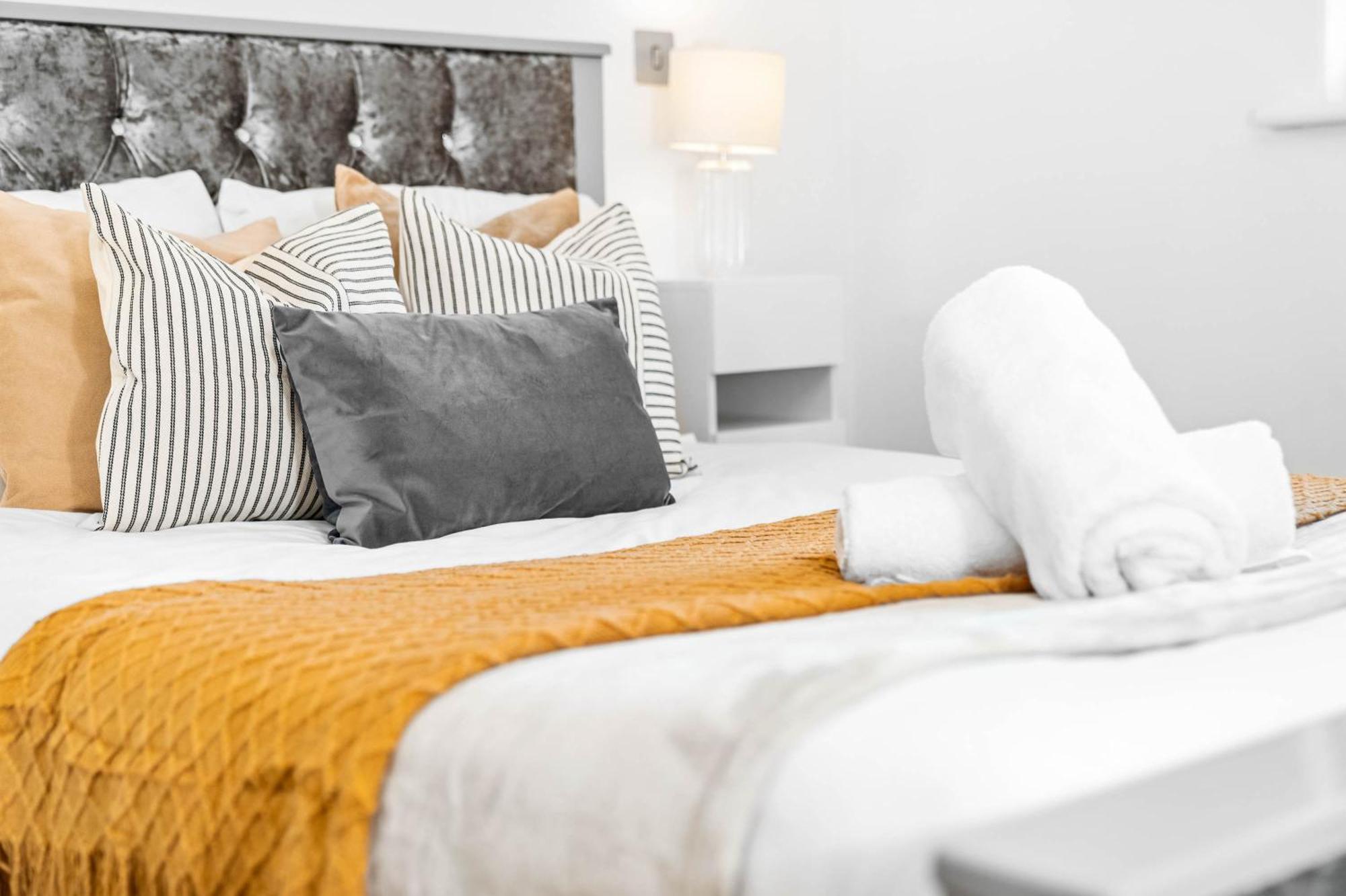 Beautiful City Centre - 1 Bedroom Apt With Secure Parking - Top Rated - 85Cc Бирмингам Екстериор снимка